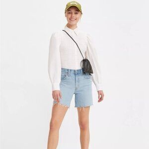 LEVIS 501 MID THIGH WOMENS SHORTS SIZE 28
